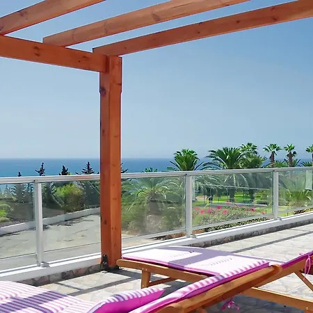 Luxury 5 Bedroom With Pool In Coral Bay Willa