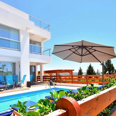 Luxury 5 Bedroom With Pool In Coral Bay Willa