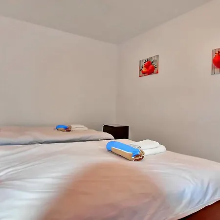 Luxury 5 Bedroom With Pool In Coral Bay Vilă Peyia
